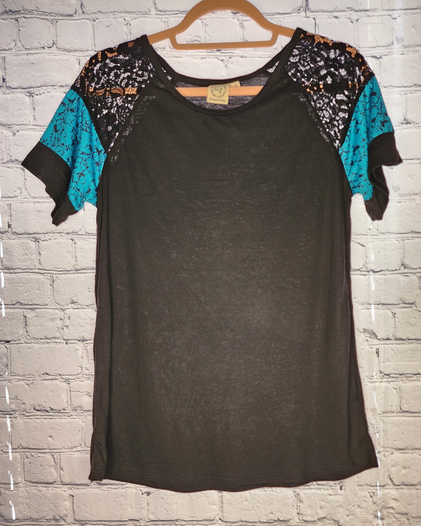 Rock Solid Lace Short Sleeve